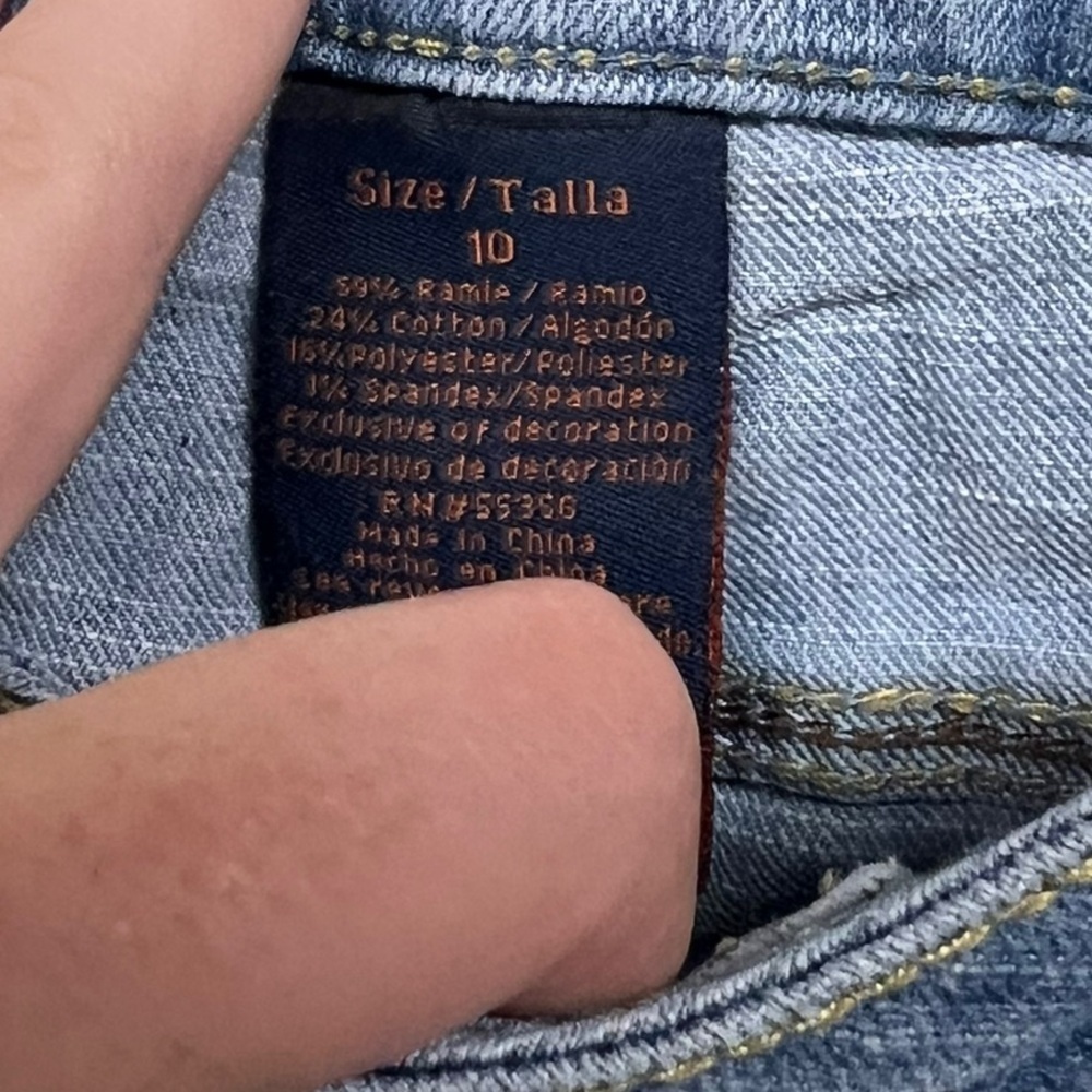 Y2K Embroidered Denim Capri 10T - Picture 4 of 4
